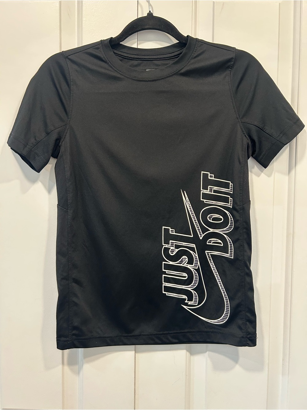 Nike Dri-FIT Boys Medium Black Just Do It Graphic Athletic T-Shirt